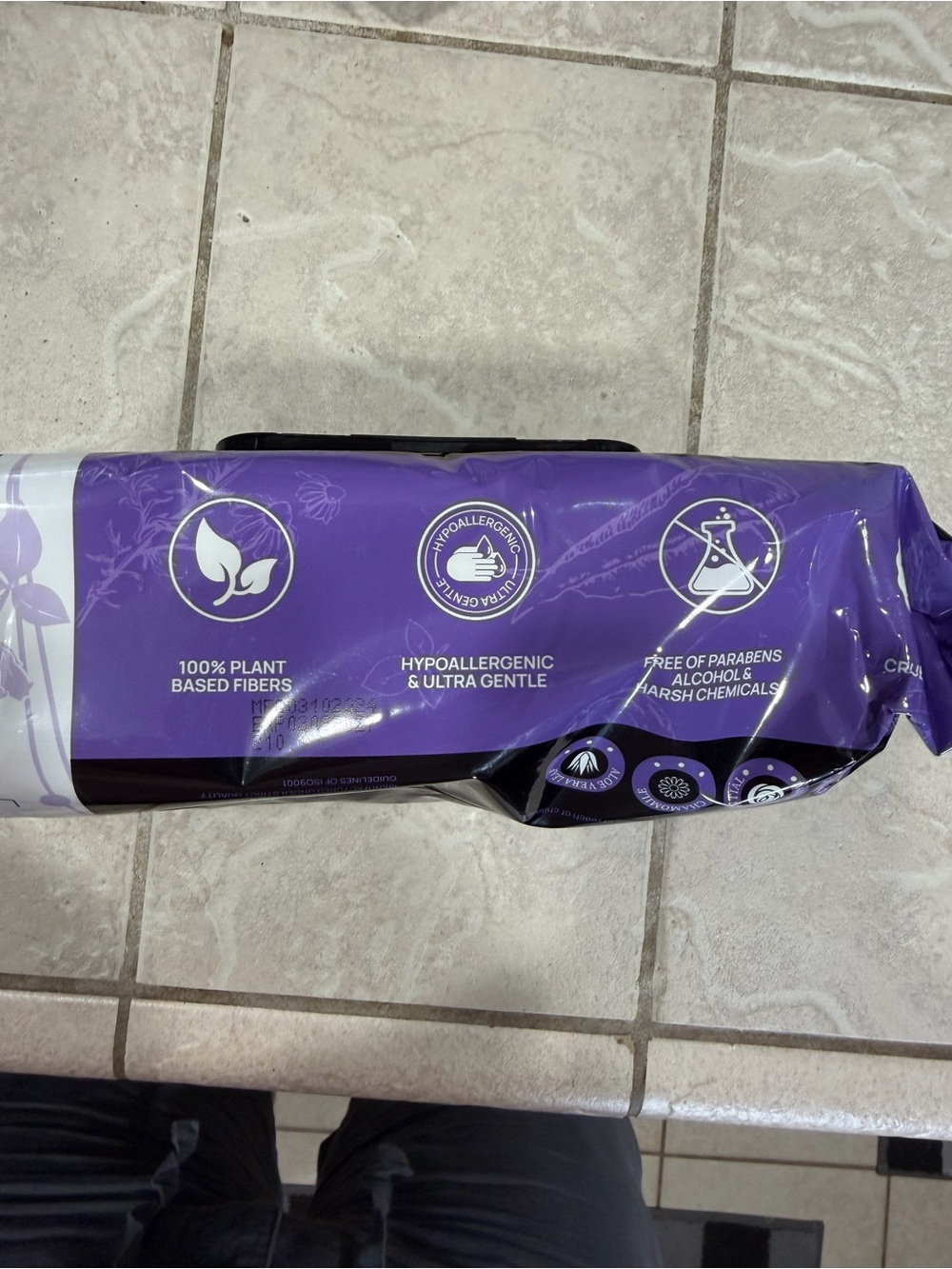 Pet Plant-Based Pet Wipes - Purple - Picture 5 of 9